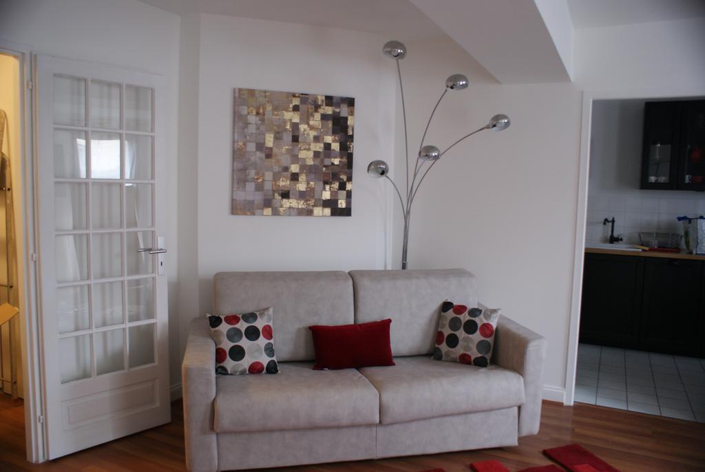Appartement Le Louvre Дижон Екстериор снимка