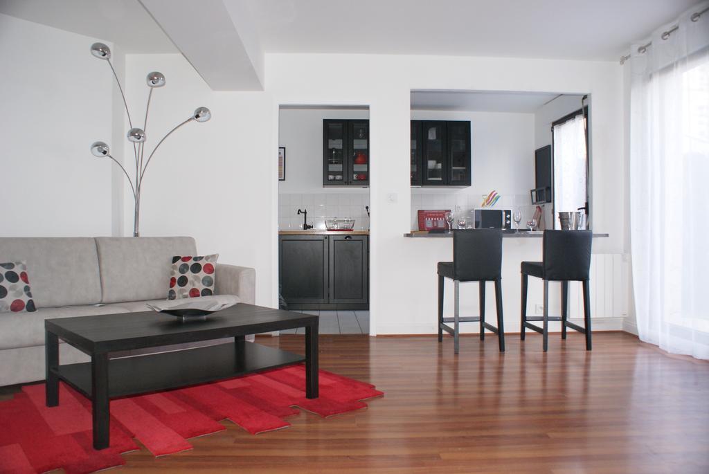 Appartement Le Louvre Дижон Екстериор снимка