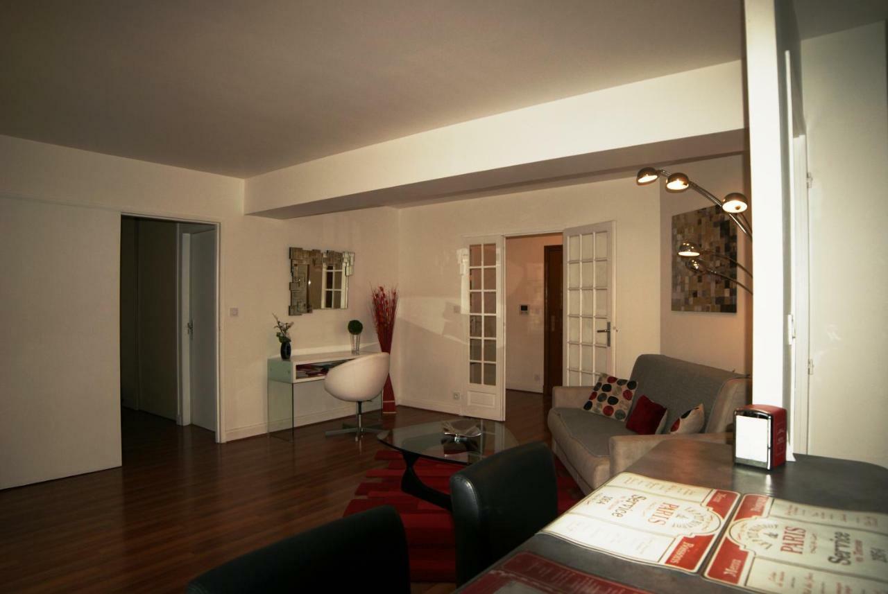 Appartement Le Louvre Дижон Екстериор снимка